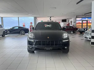 PORSCHE Macan 2.0