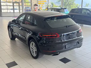 PORSCHE Macan 2.0