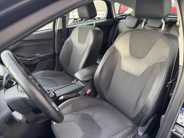FORD Focus 1.0i EcoB 125 Titanium