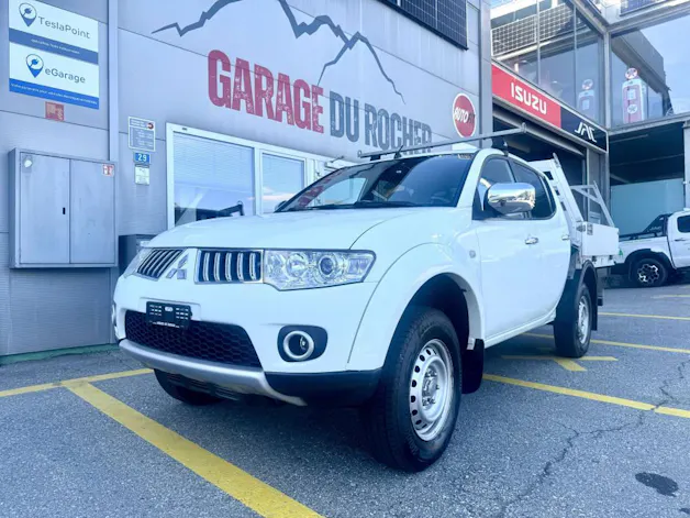 Mitsubishi L200 D-Cab pick-up 2.5 DID HP 178 4x4 Intense