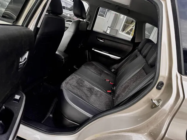 Suzuki Vitara 1.4 T Compact Top Hybrid 4x4