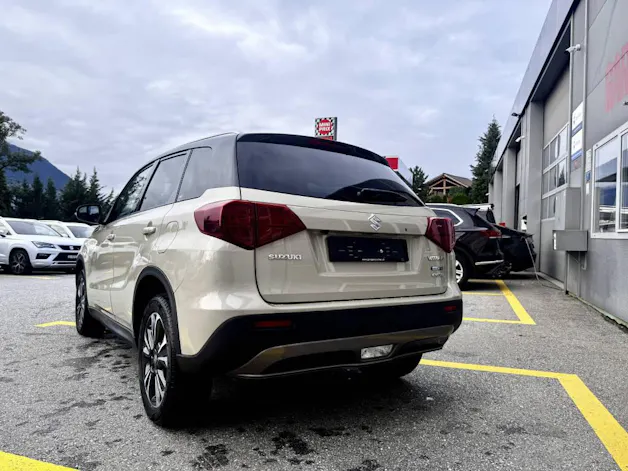 Suzuki Vitara 1.4 T Compact Top Hybrid 4x4