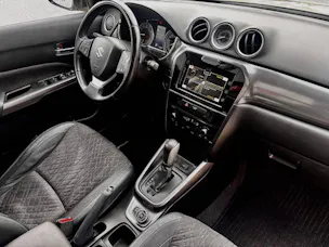 Suzuki Vitara 1.4 T Compact Top Hybrid 4x4