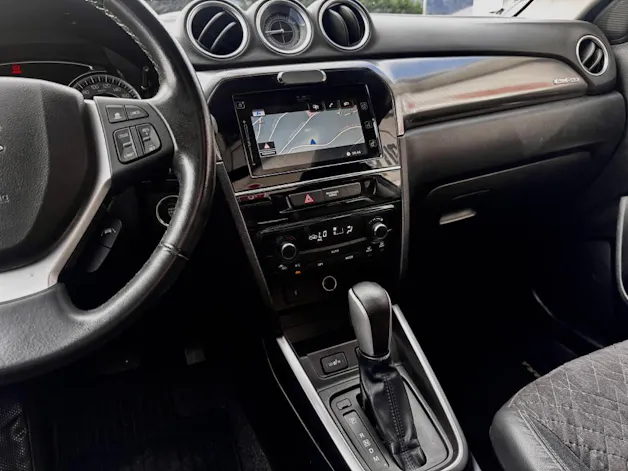 Suzuki Vitara 1.4 T Compact Top Hybrid 4x4