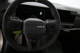 https://vehicle.imgix.net/4469823/a4ac2c86-83a5-4a8a-9c3a-9a7efb6d854d.jpg