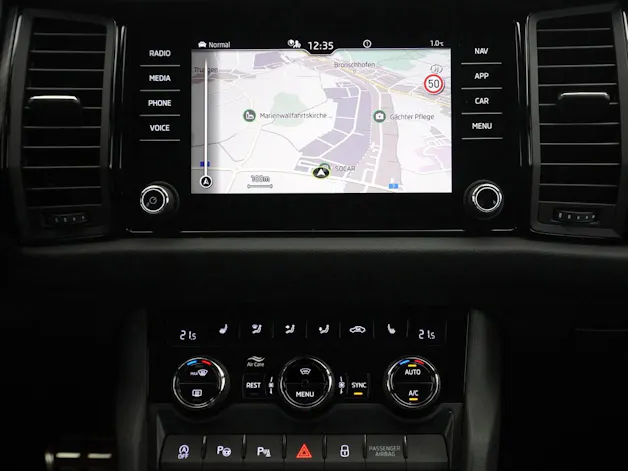 SKODA Karoq 1.5 TSI SportLine DSG