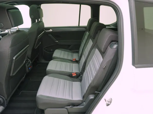 VW Touran 1.5 TSI DSG R-Line Black Style