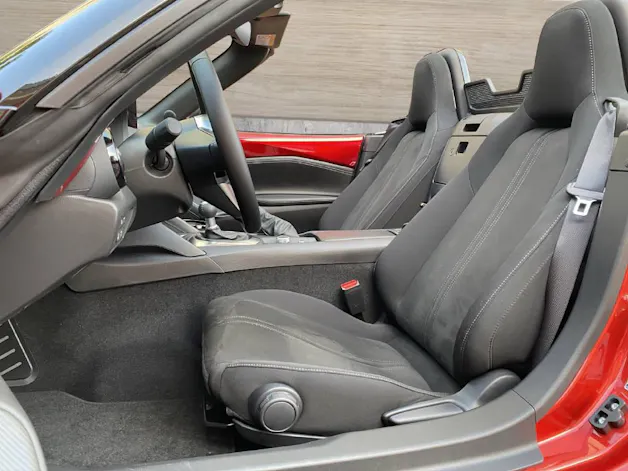 MAZDA MX-5 1.5 MT Prime-Line