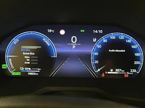 https://vehicle.imgix.net/4469894/513c140b-2712-4dbd-a0a1-38b3077f3bf0.jpg
