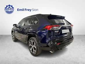 https://vehicle.imgix.net/4469894/f7118a7a-e208-4124-9403-4387a3f9ff1e.jpg