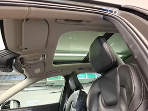 https://vehicle.imgix.net/4469899/1b25a883-6617-4cfb-a1a9-07fde35d8633.jpg