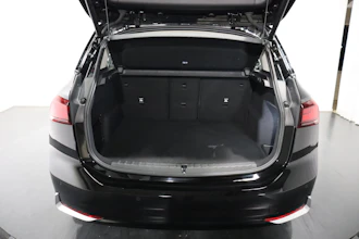 https://vehicle.imgix.net/4469900/084f1e3f-f346-4893-aa7b-f604052e7ba0.JPG