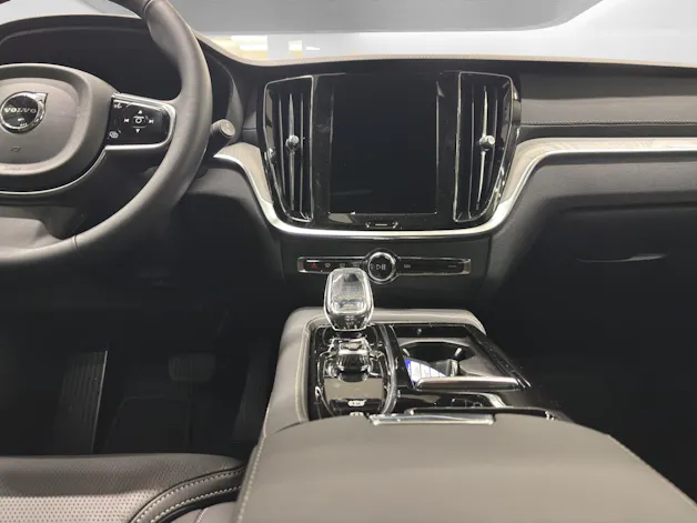 VOLVO V60 2.0 T6 TE Ultra Dark eAWD