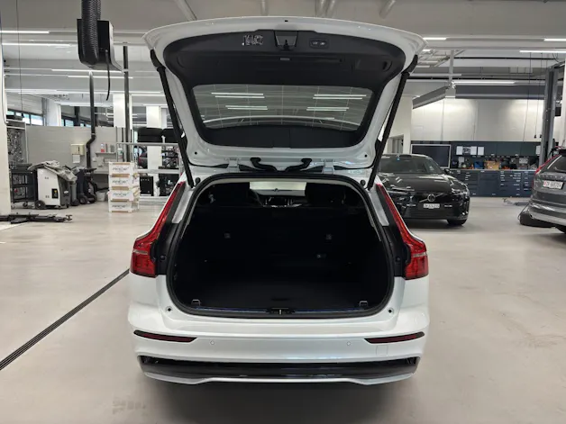 VOLVO V60 2.0 T6 TE Ultra Dark eAWD
