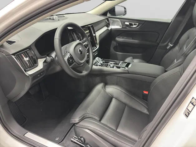 VOLVO V60 2.0 T6 TE Ultra Dark eAWD