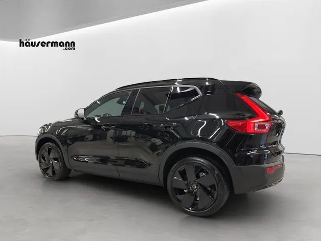 VOLVO EX40 Twin Black Edition AWD