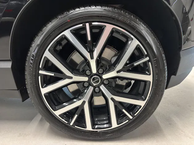 VOLVO EX30 P8 Ultra AWD