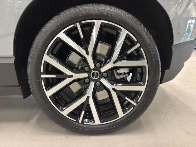 VOLVO EX30 P8 Ultra AWD