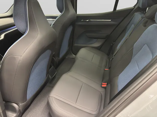VOLVO EX30 P8 Ultra AWD
