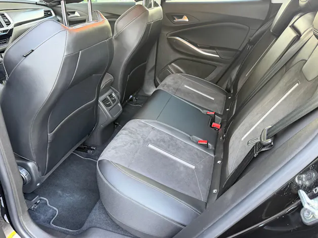 OPEL Grandland 1.6 T PHEV GSE