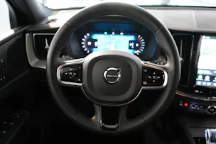 VOLVO XC60 2.0 B5 MH Ultra Black Edition AWD