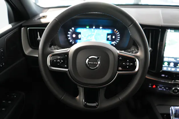 VOLVO XC60 2.0 B5 MH Ultra Black Edition AWD