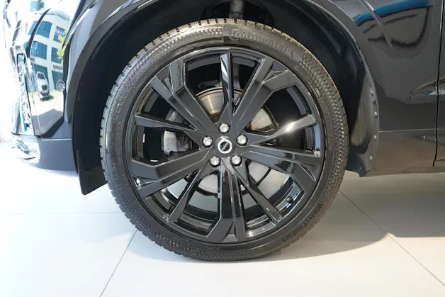 VOLVO XC60 2.0 B5 MH Ultra Black Edition AWD