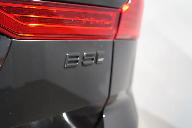 VOLVO XC60 2.0 B5 MH Ultra Black Edition AWD