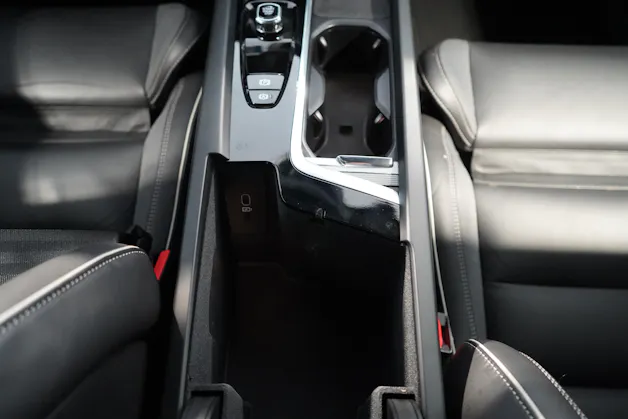 VOLVO XC60 2.0 B5 MH Ultra Black Edition AWD