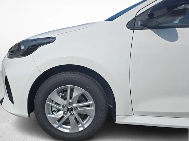MAZDA 2 1.5 Hybrid Centre-Line