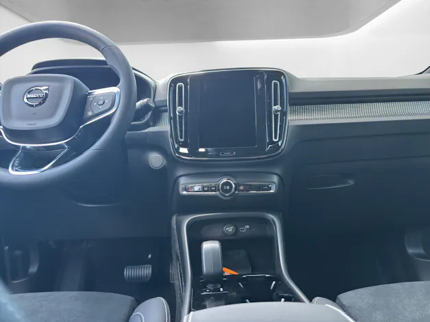 VOLVO EX40 Twin Black Edition AWD
