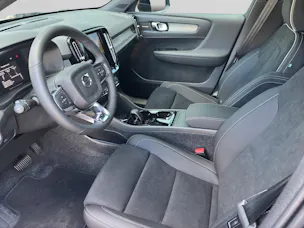 VOLVO EX40 Twin Black Edition AWD