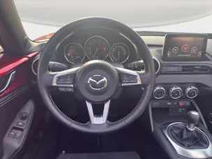 MAZDA MX-5 2.0 Revolution