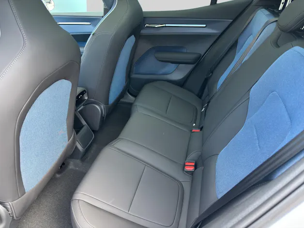 VOLVO EX30 P8 Ultra AWD
