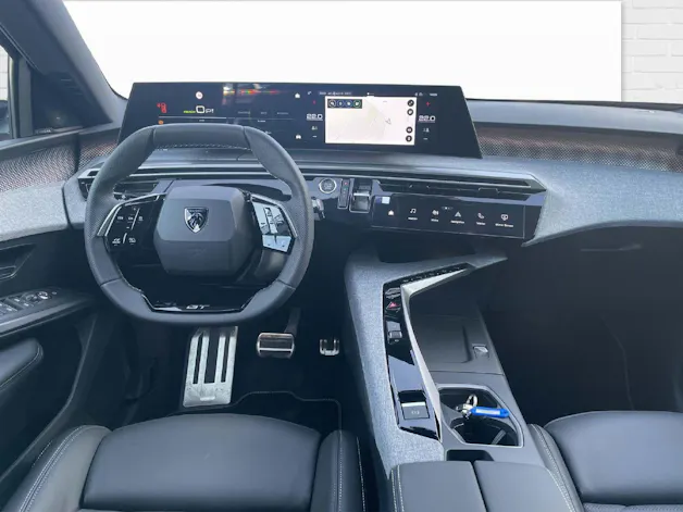 PEUGEOT 3008 e-GT AWD