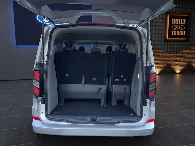FORD Tourneo Custom Bus 320 L1 2.0 EcoBlue 136 PS Titanium AUTOMAT