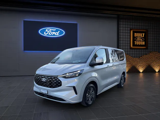 FORD Tourneo Custom Bus 320 L1 2.0 EcoBlue 136 PS Titanium AUTOMAT