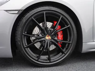 PORSCHE 718 Cayman GTS