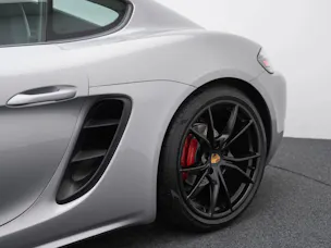 PORSCHE 718 Cayman GTS