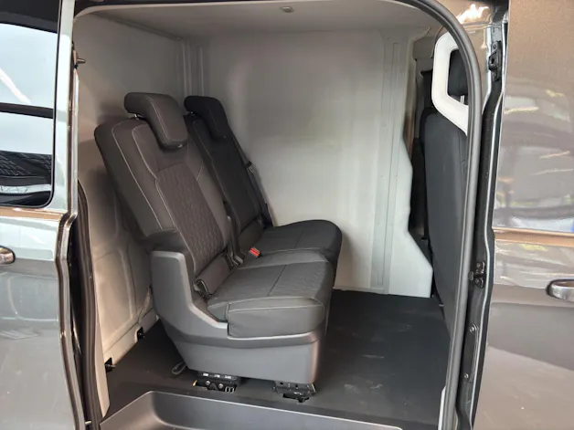 FORD E-Transit Custom Multicab 320 L1 218 PS Limited RWD