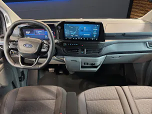 FORD E-Transit Custom Multicab 320 L1 218 PS Limited RWD