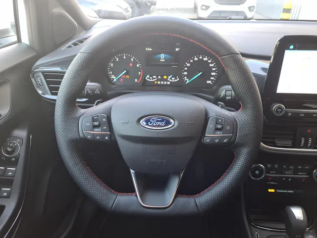 FORD Puma 1.0i EcoBoost 125 ST-Line AUTOMAT