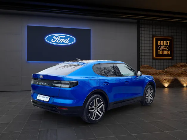FORD Capri Extended Range (77 kWh) Premium RWD AUTOMAT
