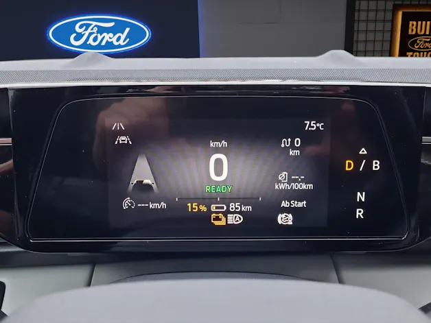 FORD Capri Extended Range (77 kWh) Premium RWD AUTOMAT