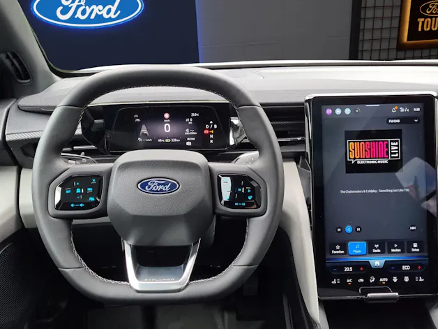 FORD Explorer Extended Range (79 kWh) Premium 4x4 AUTOMAT