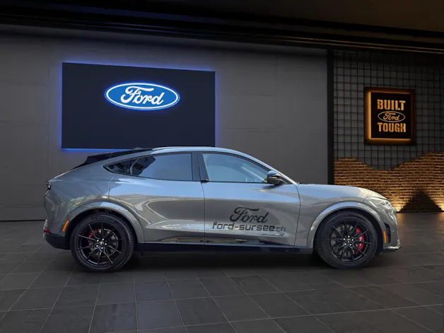 FORD Mustang Mach-E Extended Range 99 kWh 601 PS GT 4x4 AUTOMAT