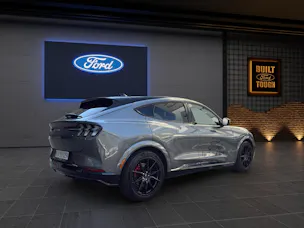FORD Mustang Mach-E Extended Range 99 kWh 601 PS GT 4x4 AUTOMAT