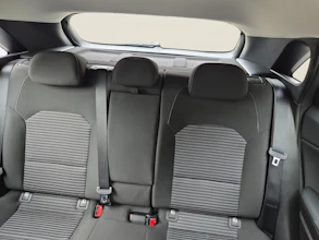 https://vehicle.imgix.net/4470399/d4d1402f-bb00-411b-83c4-618c29b1f7cb.jpg