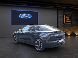 FORD Capri Extended Range (79 kWh) Premium AWD 4x4 AUTOMAT