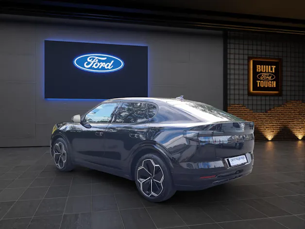FORD Capri Extended Range (79 kWh) Premium AWD 4x4 AUTOMAT